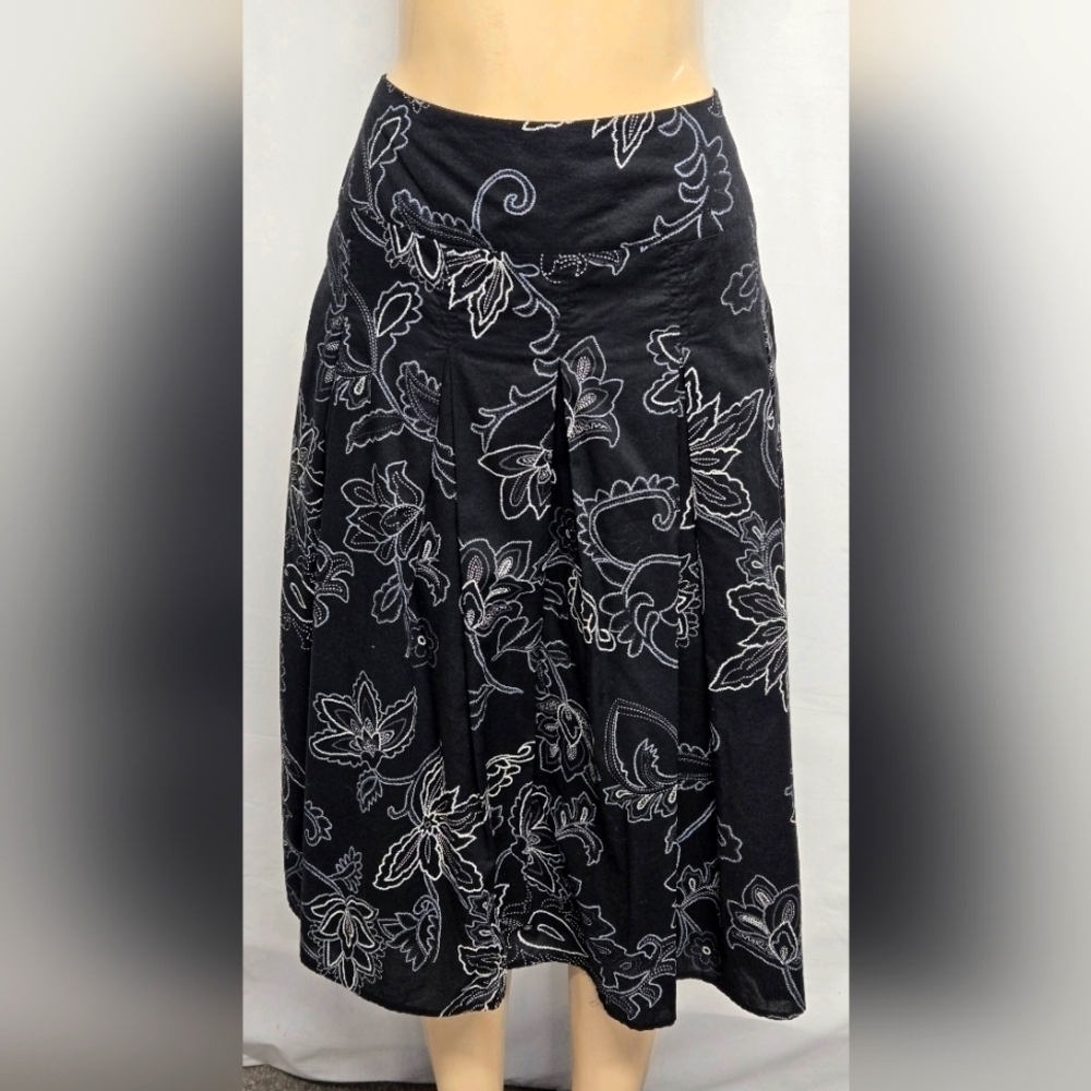 Apt. 9 A Line Skirt High Waist Pleated Paisley Fliral Embroidered Lined 8